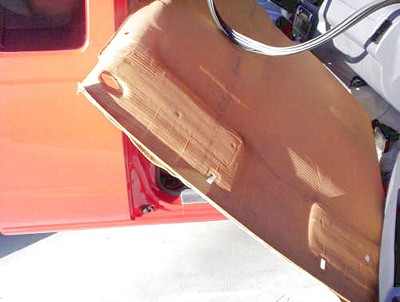 loosening the rear molding on 2000 Nissan Frontier truck rear molding 2000 nissan frontier truck